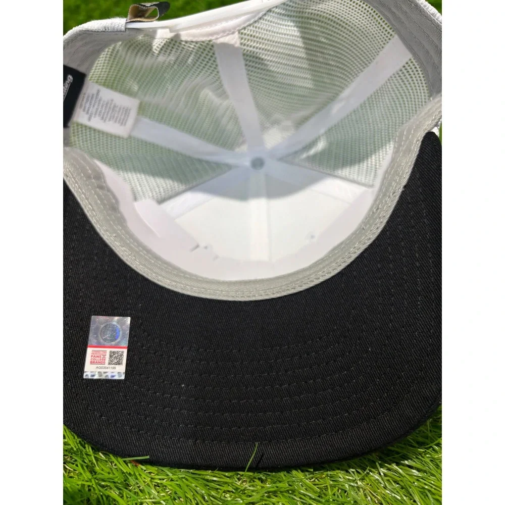 UCF Knights Captivating Trucker Hat White Black Snapback Mesh Cap NEW - Picture 5 of 5